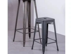 Taburete metálico apilable de acero (68cm) - Bistro - Negro