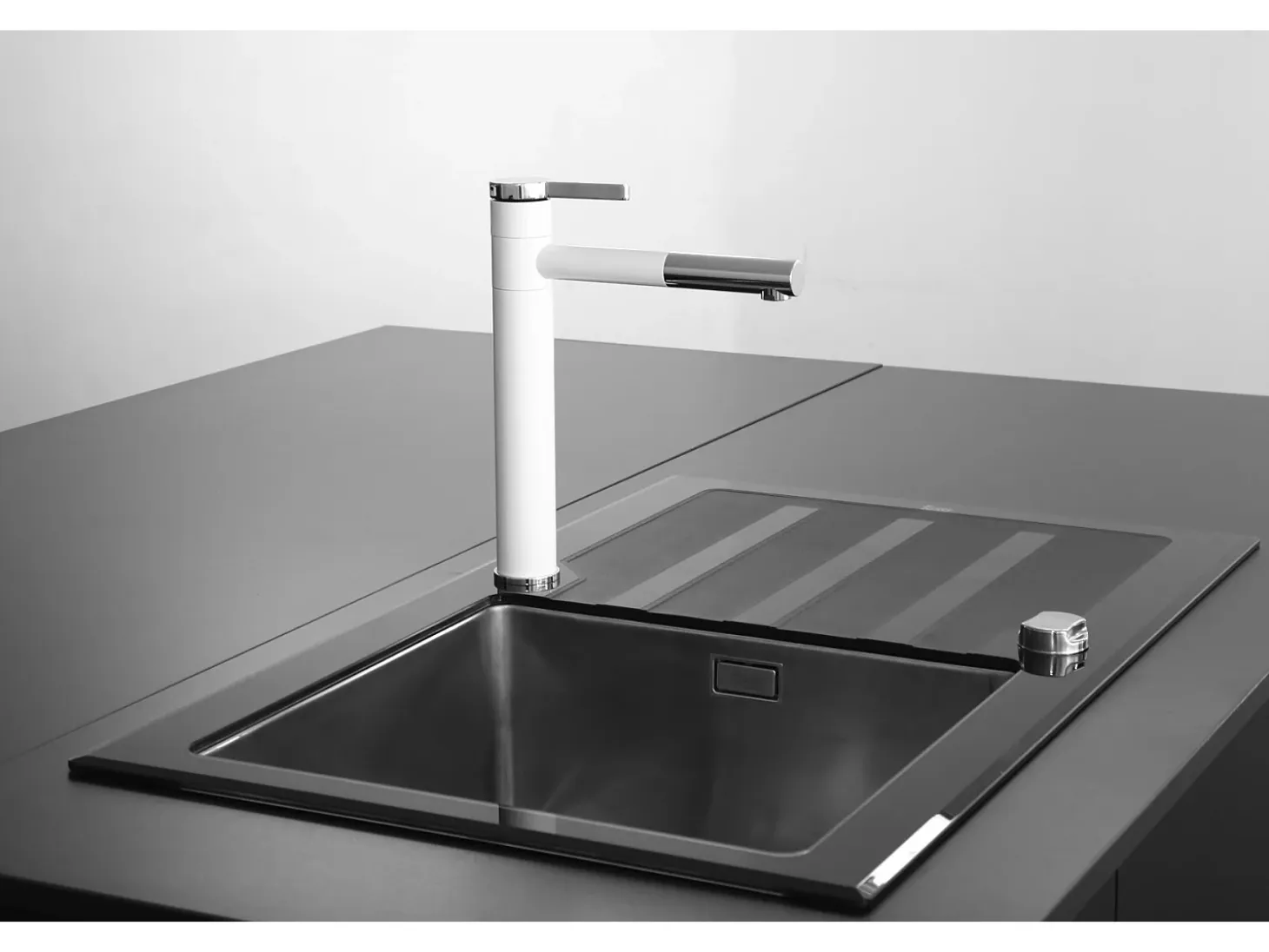 Ultrate Grifo mezclador fregadero blanco y cromado Essebagno